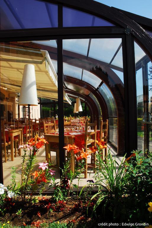 Les Hirondelles Hotell Orcines Exteriör bild