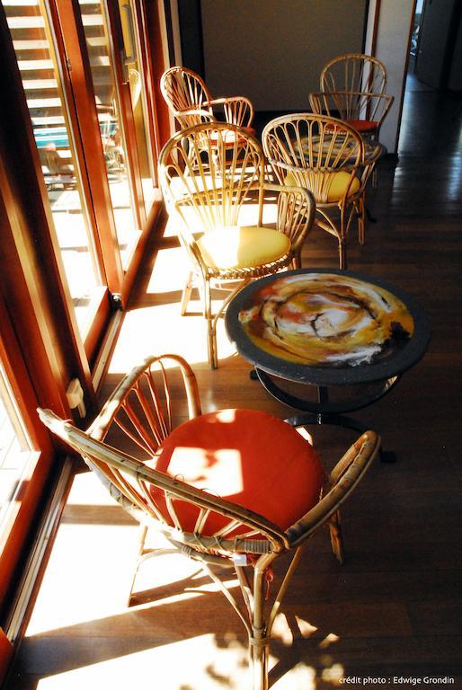 Les Hirondelles Hotell Orcines Exteriör bild