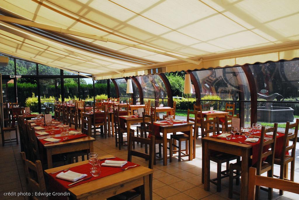 Les Hirondelles Hotell Orcines Exteriör bild