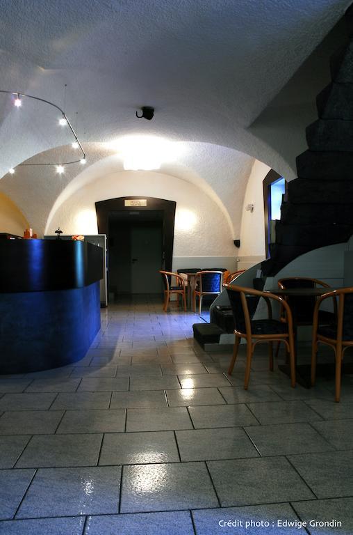 Les Hirondelles Hotell Orcines Exteriör bild
