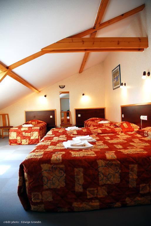 Les Hirondelles Hotell Orcines Rum bild