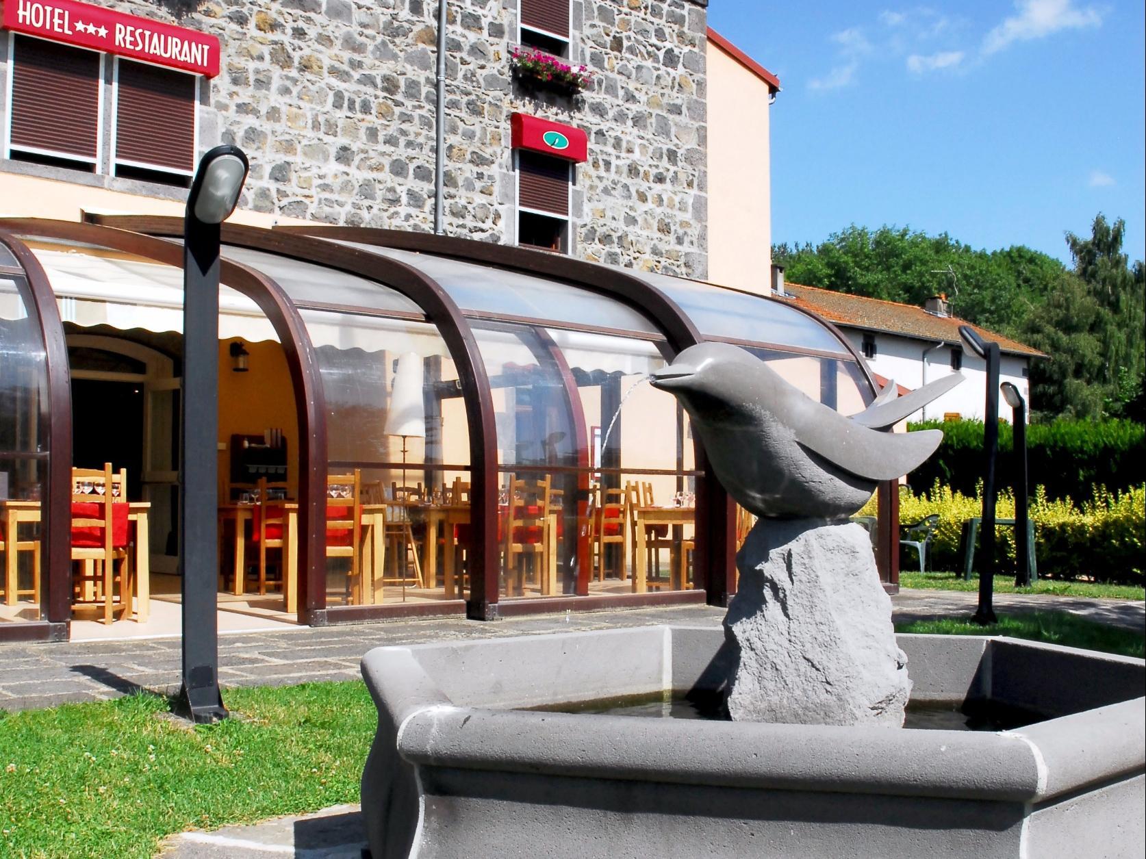 Les Hirondelles Hotell Orcines Exteriör bild